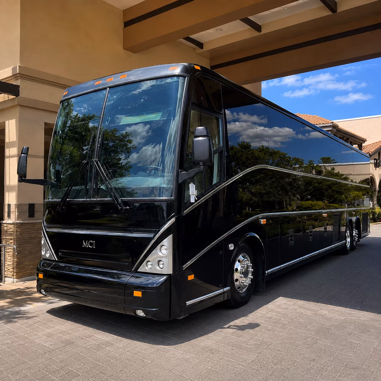 buses for manchester hockey games and snhu arena events