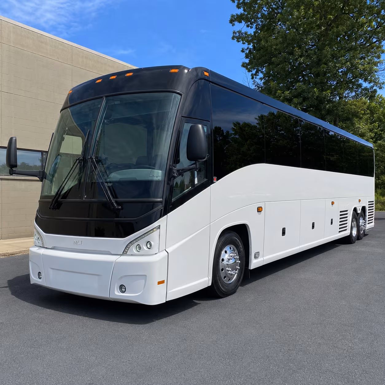 how the distance and duration of your trip affect charter bus rates in manchester