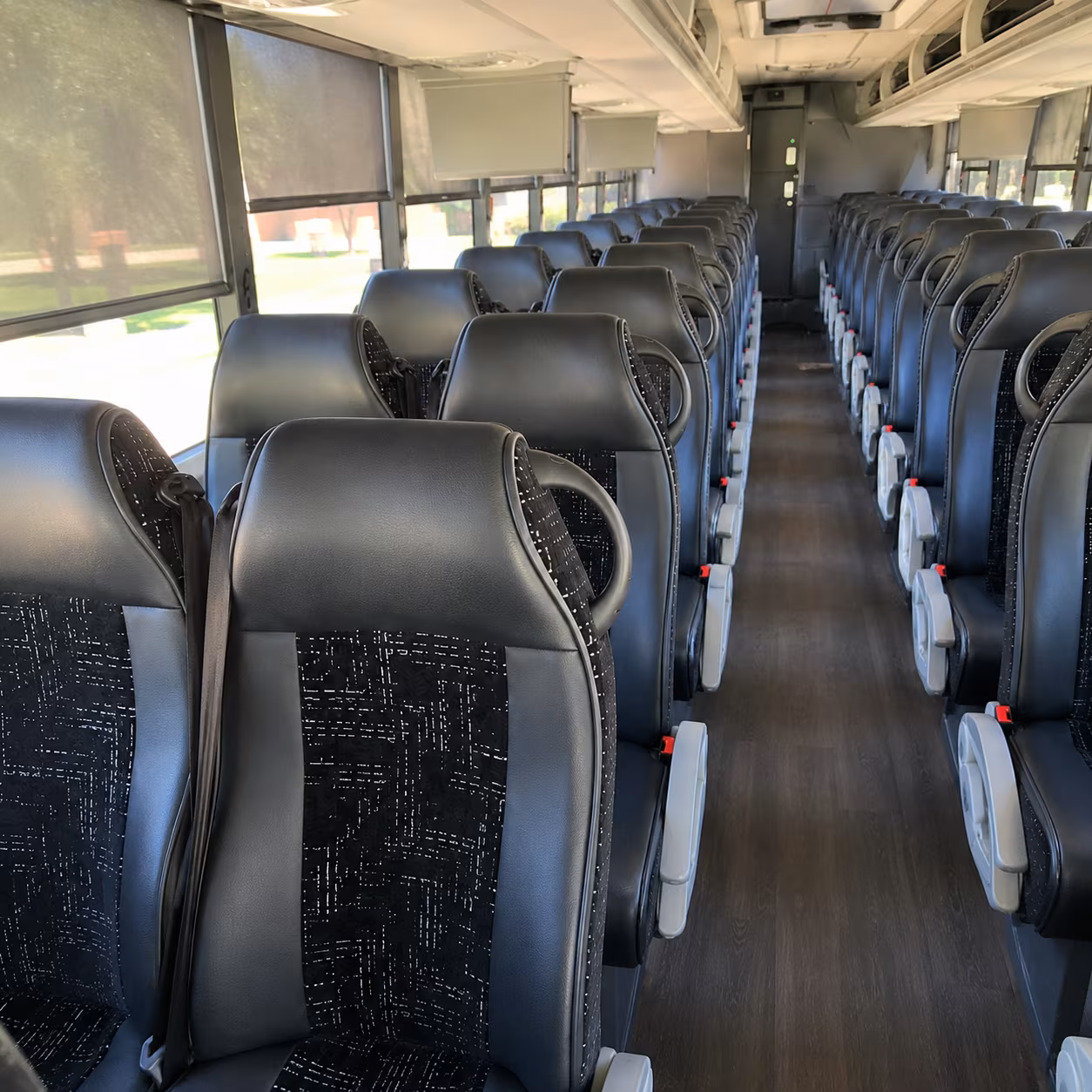 manchester charter buses