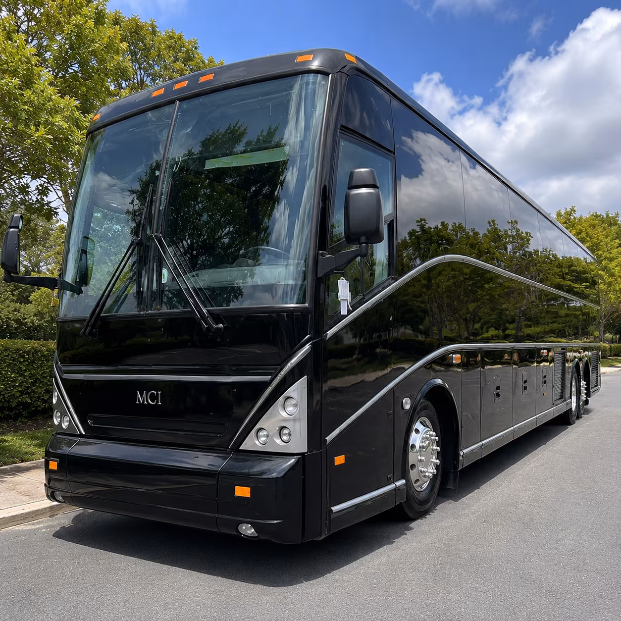 race weekend buses to nh motor speedway in loudon